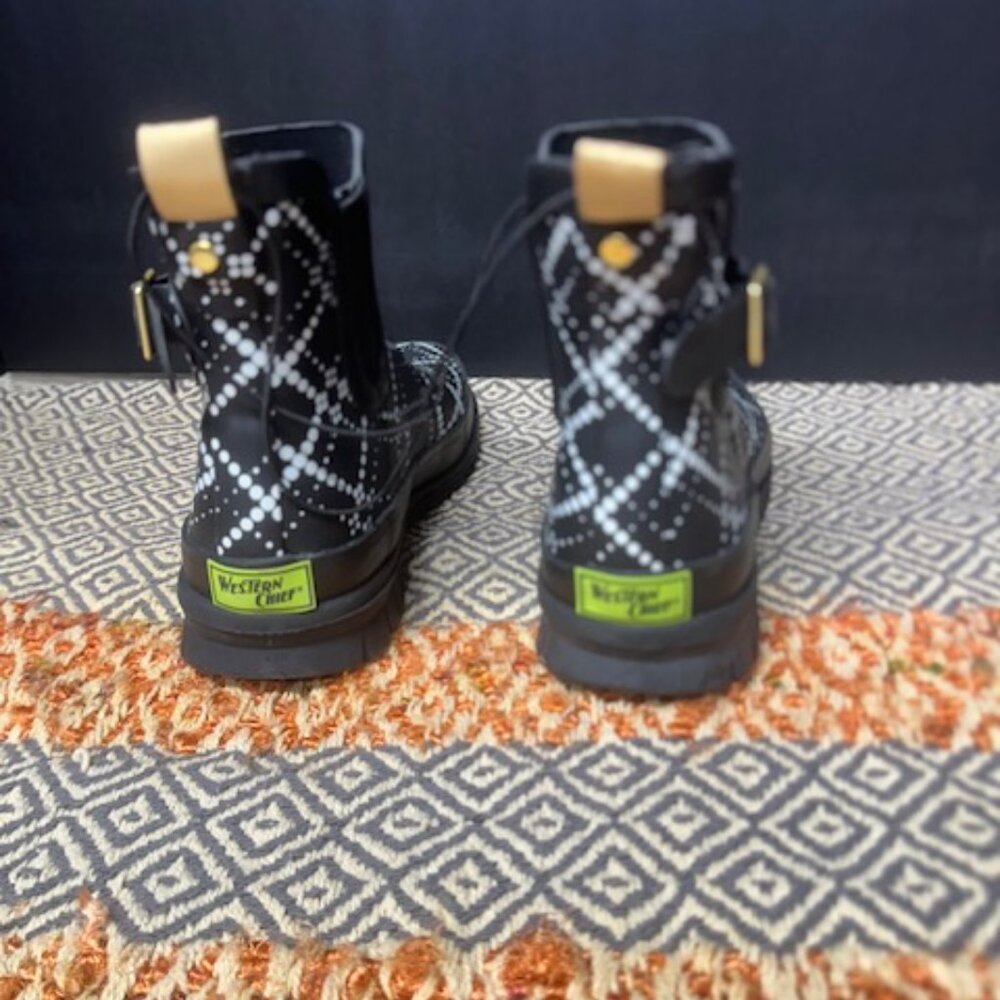 Western Chief Chelsea Rubber Boots Woman's Size 7 NWOT - Picture 8 of 13